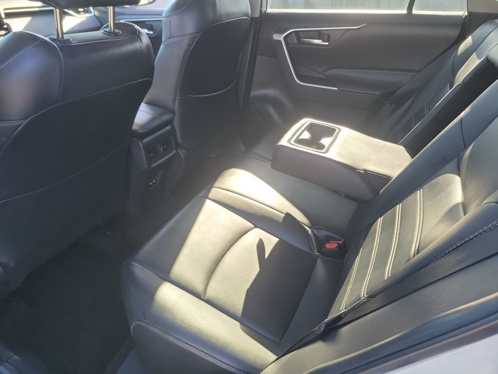 Used 2021 Blizzard Pearl Toyota XLE Premium image 19