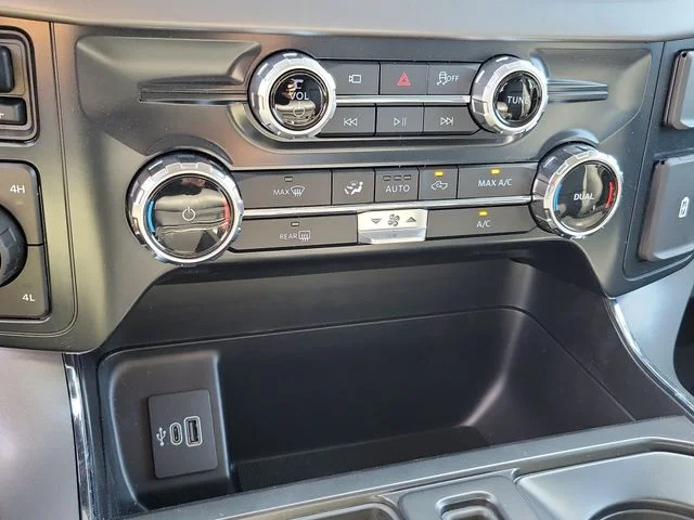 New 2026 Marsh Gray Ford XLT image 27