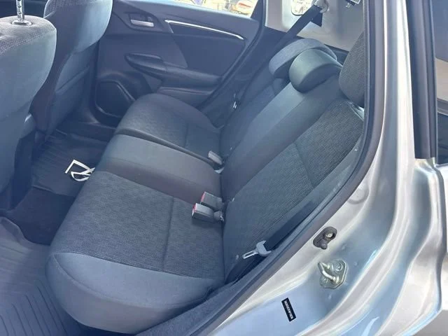 Used 2015 Alabaster Silver Metallic Honda LX image 12