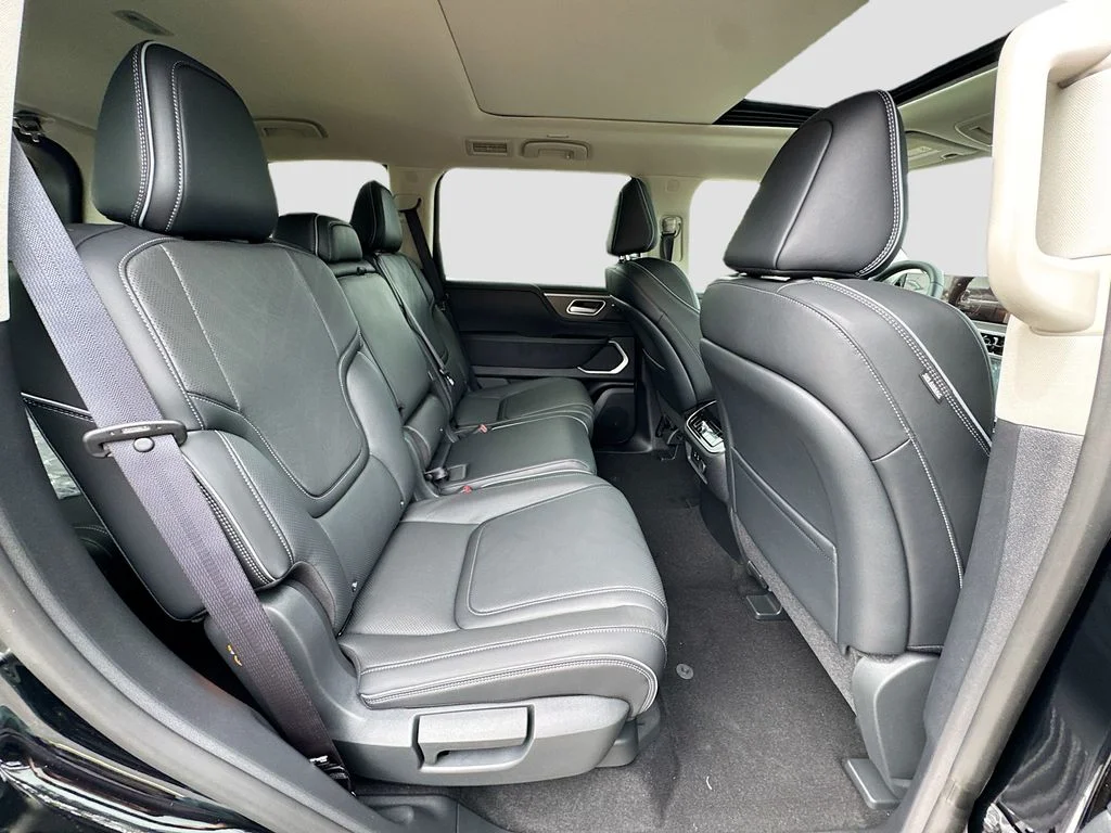 New 2026 BLACK OBSIDIAN INFINITI Luxe 2WD image 30