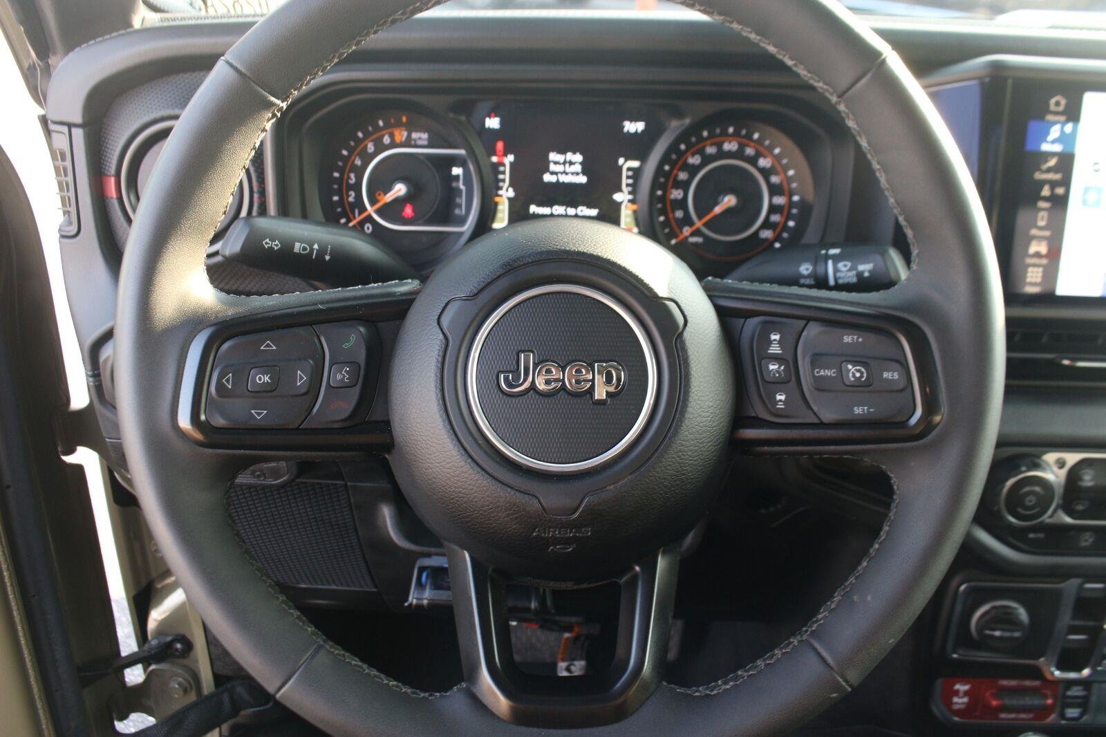 Used 2025 Green Jeep Rubicon image 19