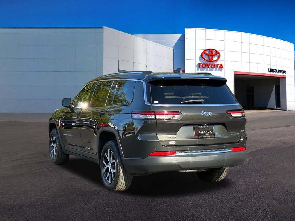 Used 2023 Gray Jeep Limited image 12