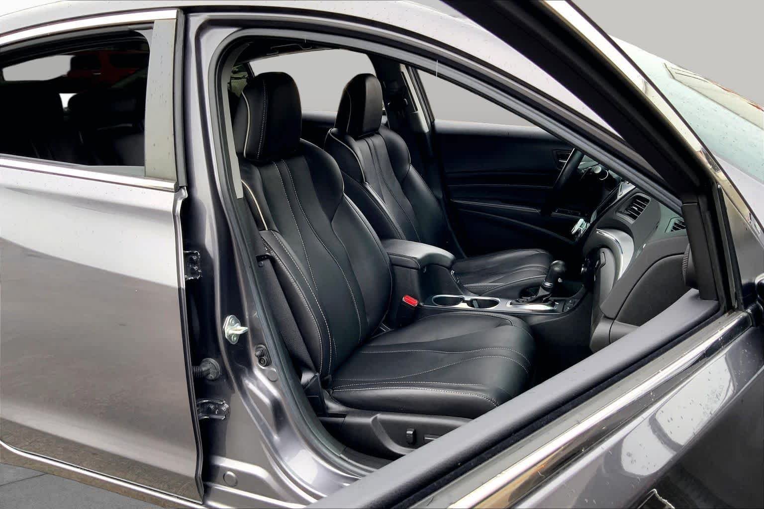 Used 2021 Modern Steel Metallic Acura w/Premium Package image 9
