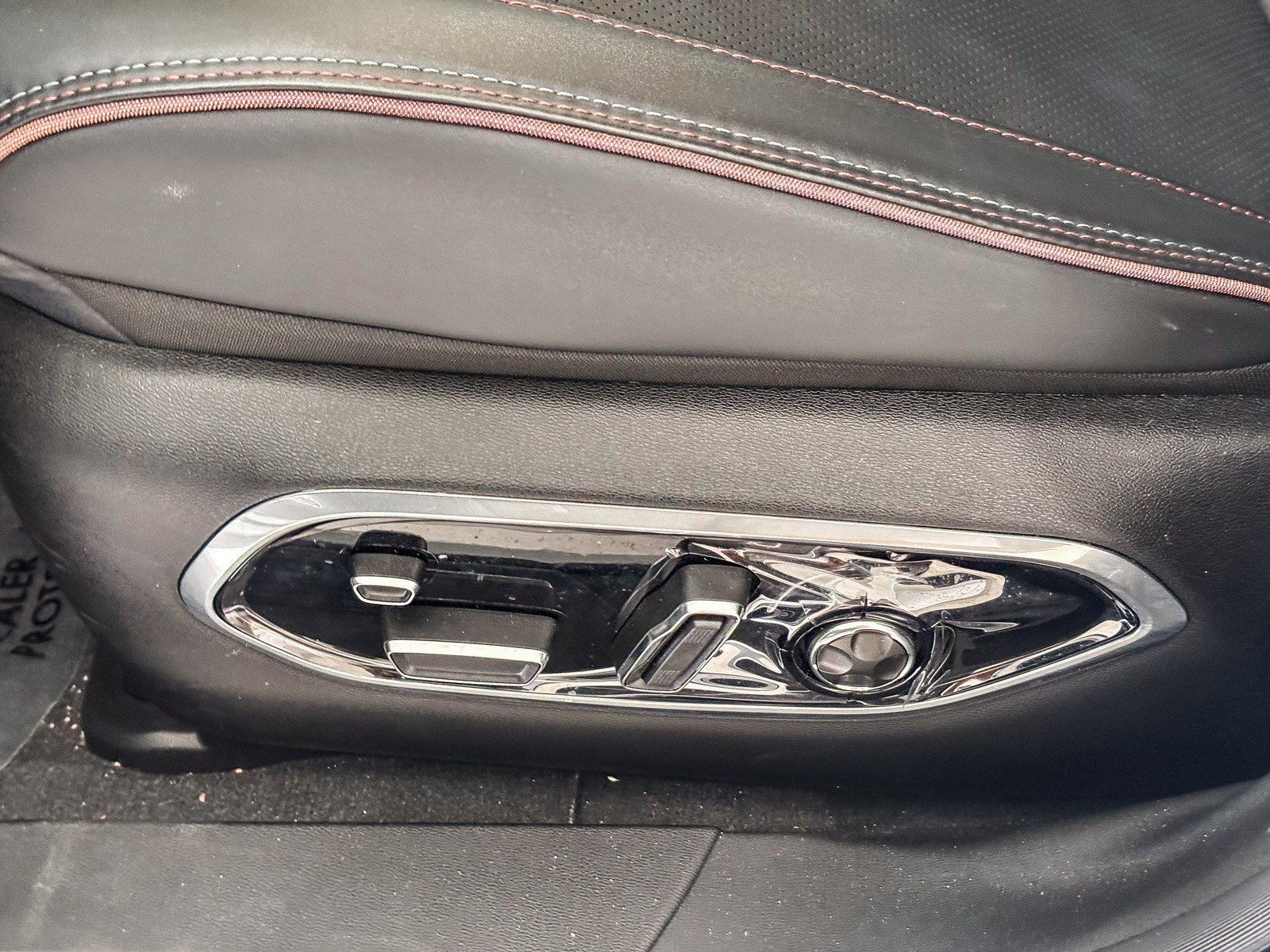 2024 Jeep Wagoneer S Launch Edition - Photo 18