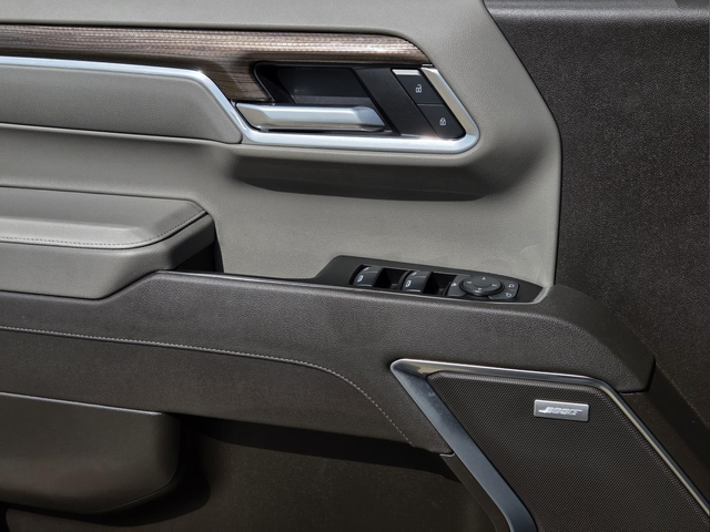 Used 2025 Gray Chevrolet RST image 21