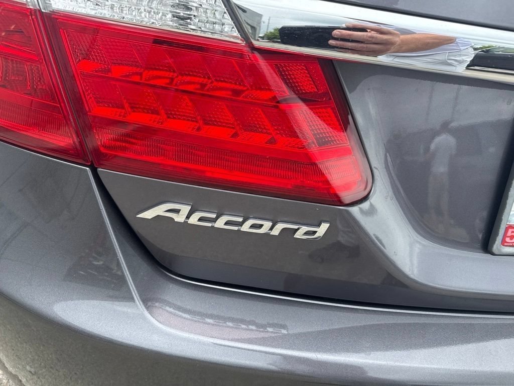 Used 2015  Honda EX-L image 5