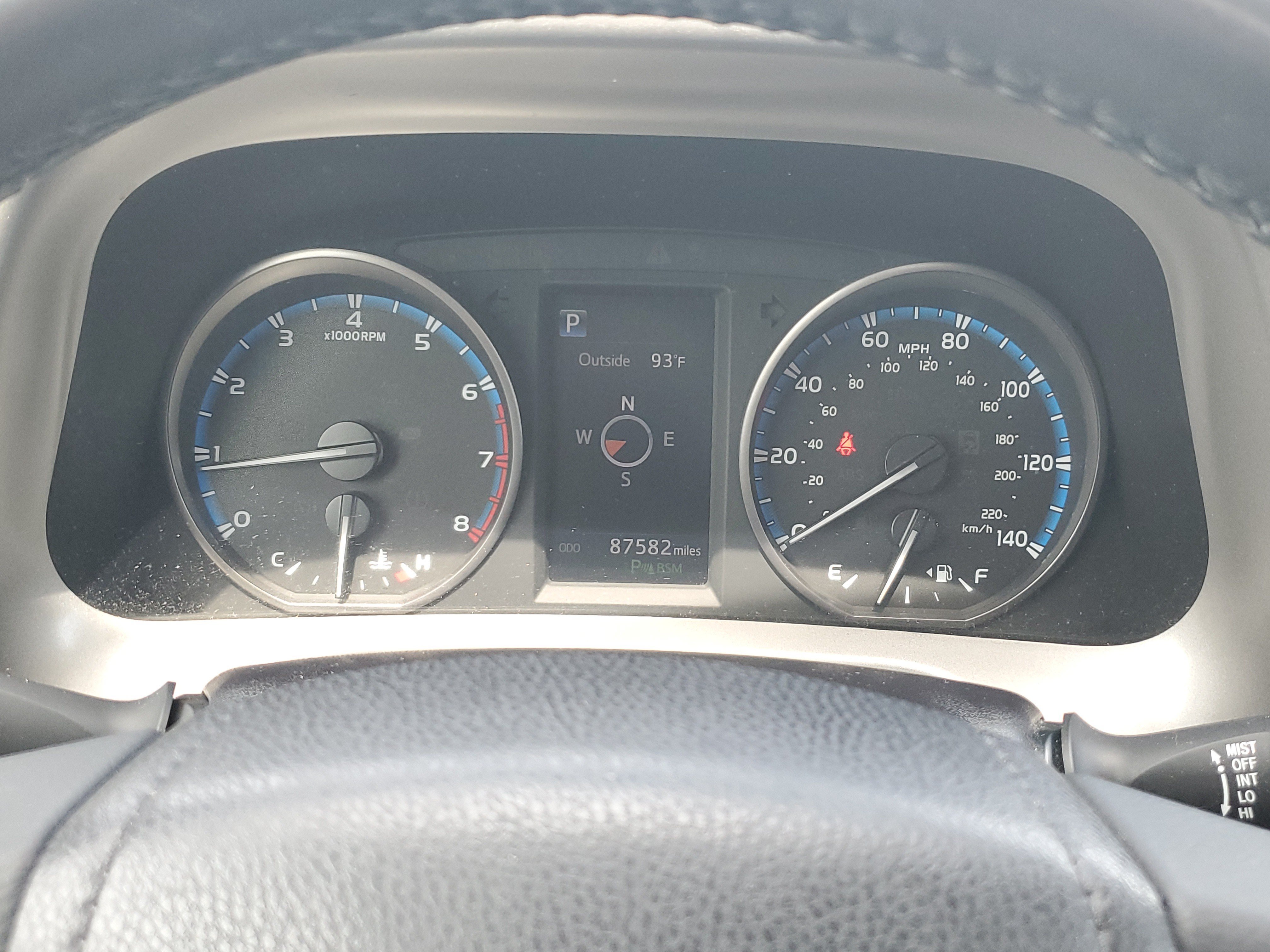 Used 2018 Magnetic Gray Metallic Toyota XLE image 26