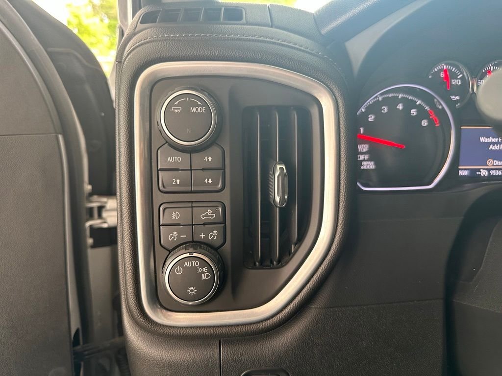 Used 2020 Silver Chevrolet RST image 19