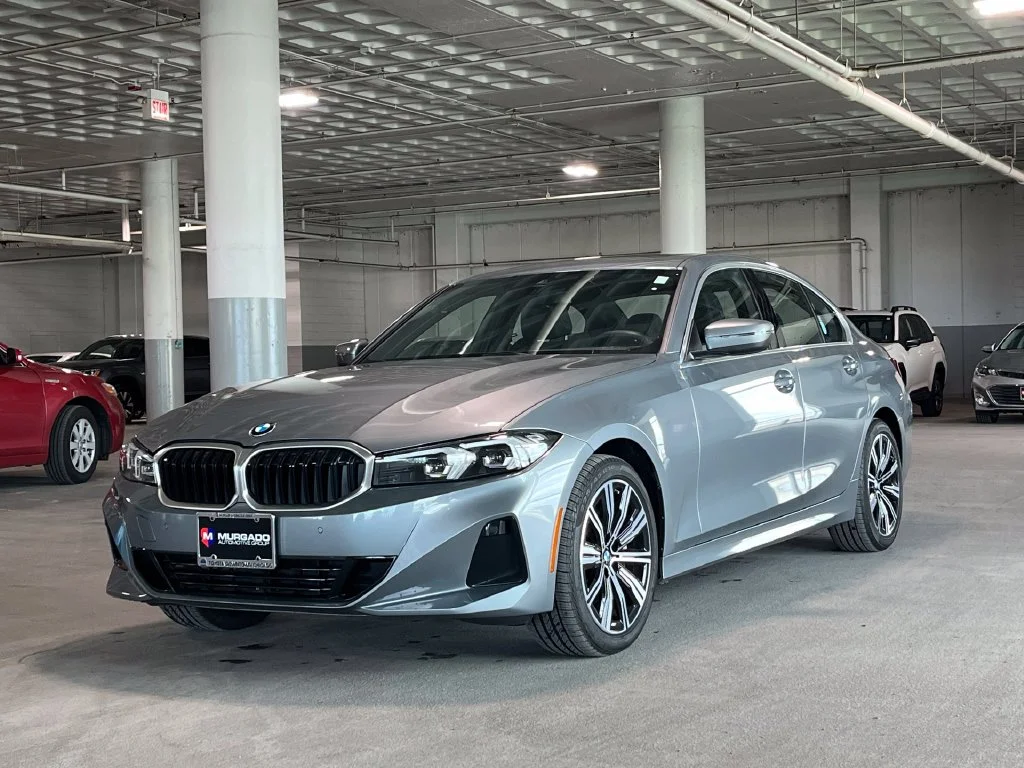 Used 2025 Gray BMW 330i xDrive image 4