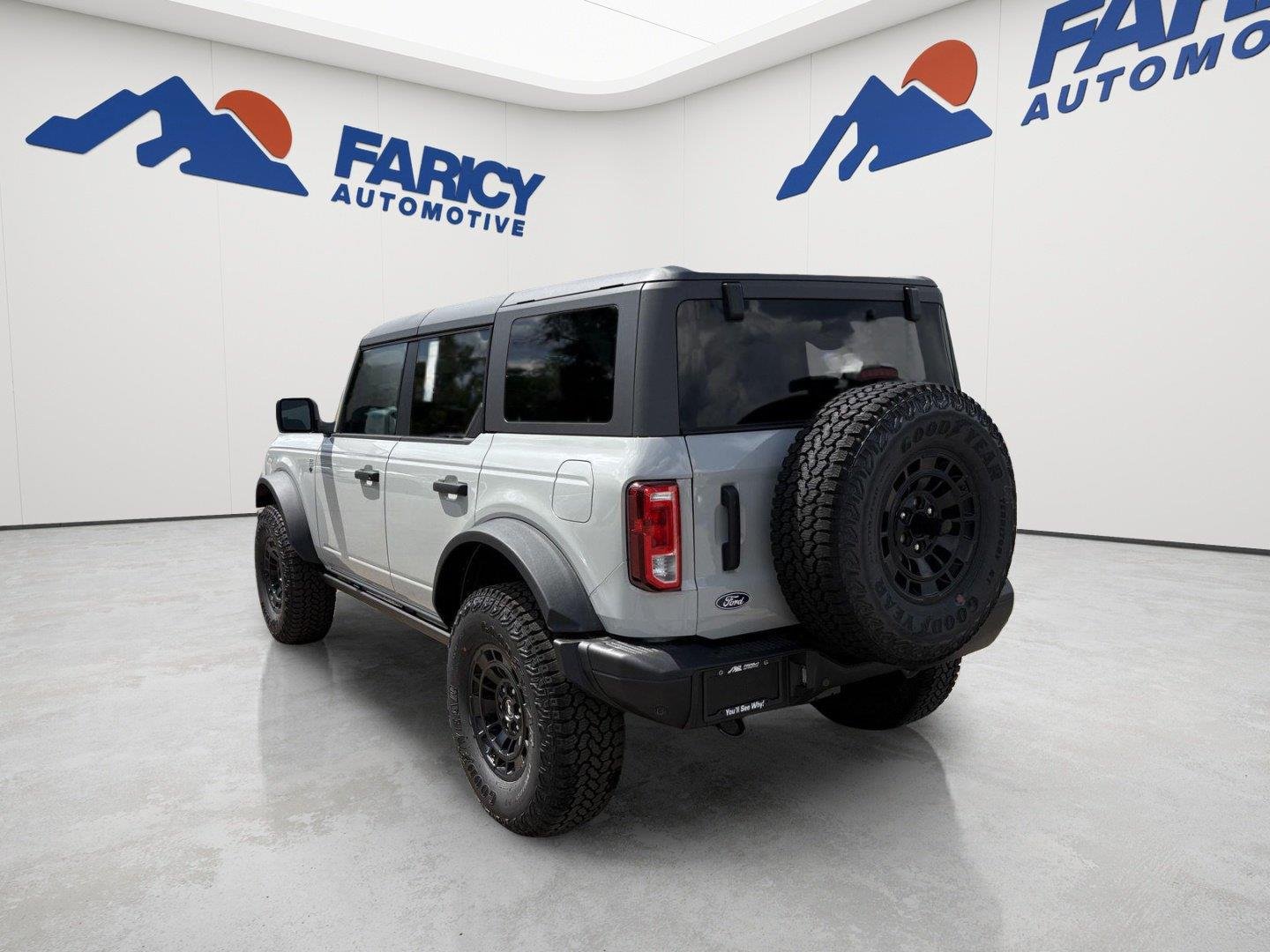 New 2026 Avalanche Gray Ford Big Bend image 4