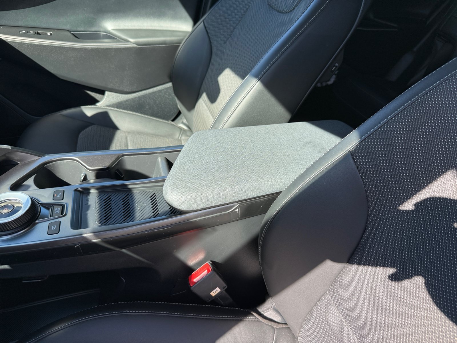 Used 2024 Blue Kia Light image 14
