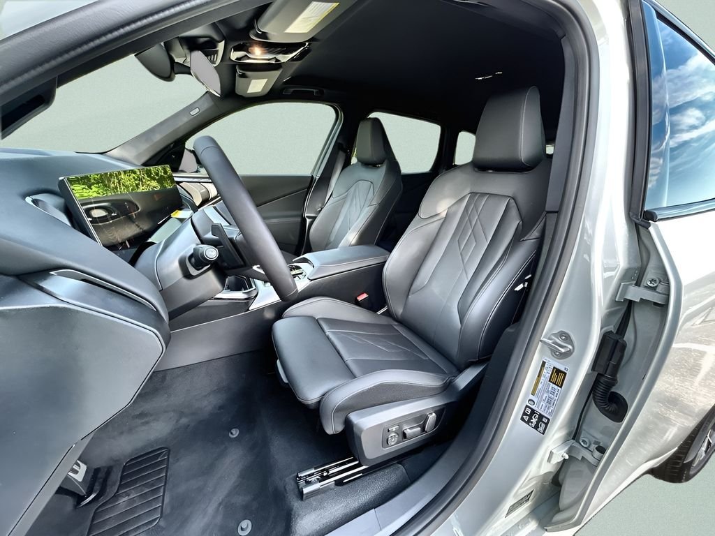 2026 BMW X3 30 - Photo 13
