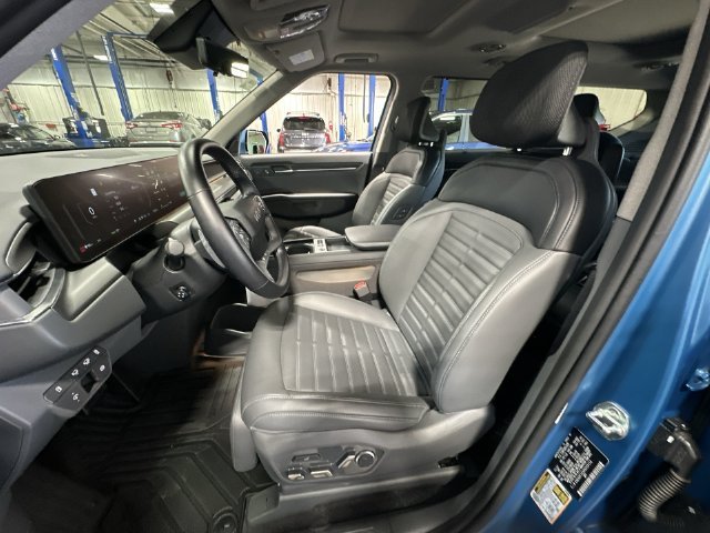 Certified Used 2024 Ocean Blue Kia Land image 17
