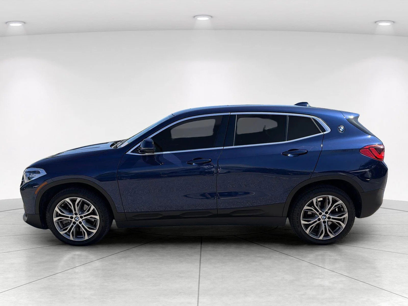 Used 2020 Mediterranean Blue Metallic BMW sDrive28i image 7