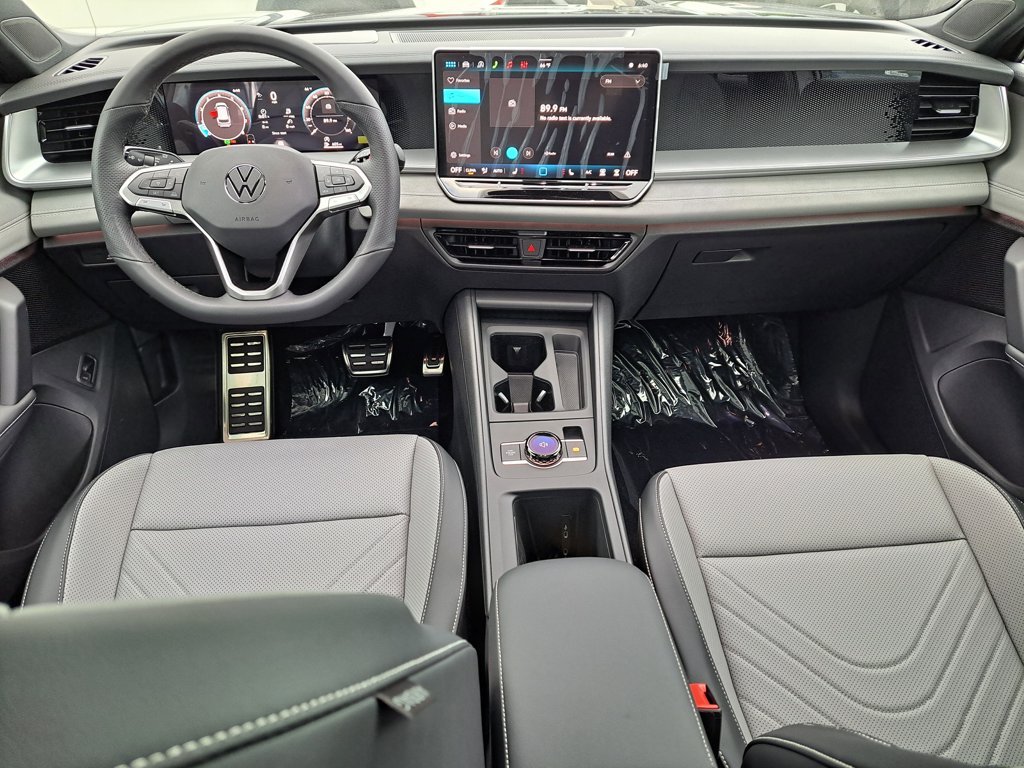 2026 Volkswagen Tiguan SE R-LINE BLACK - Photo 6