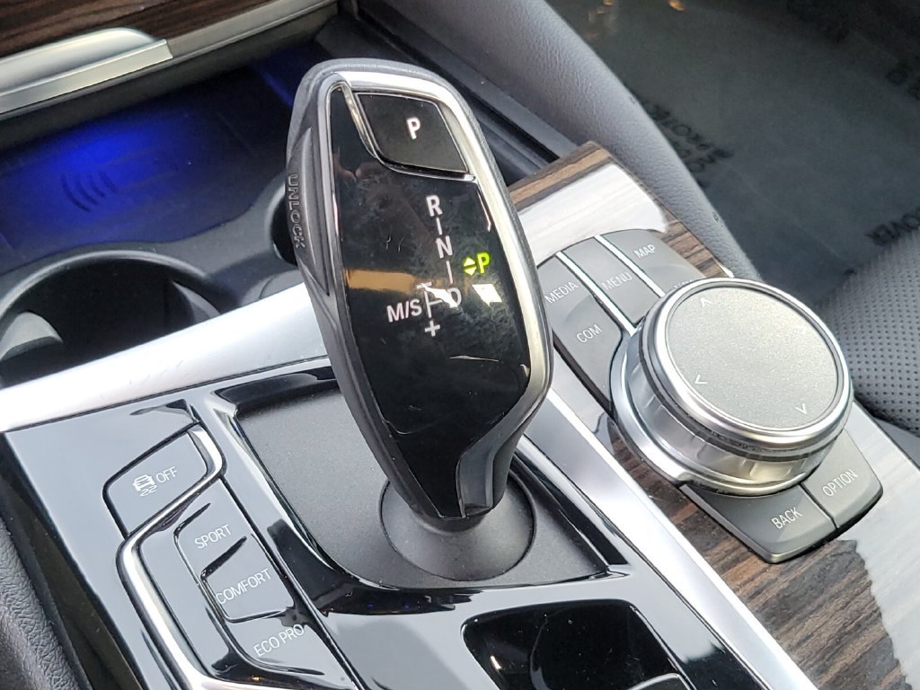 Used 2023 Black BMW 530i xDrive image 29