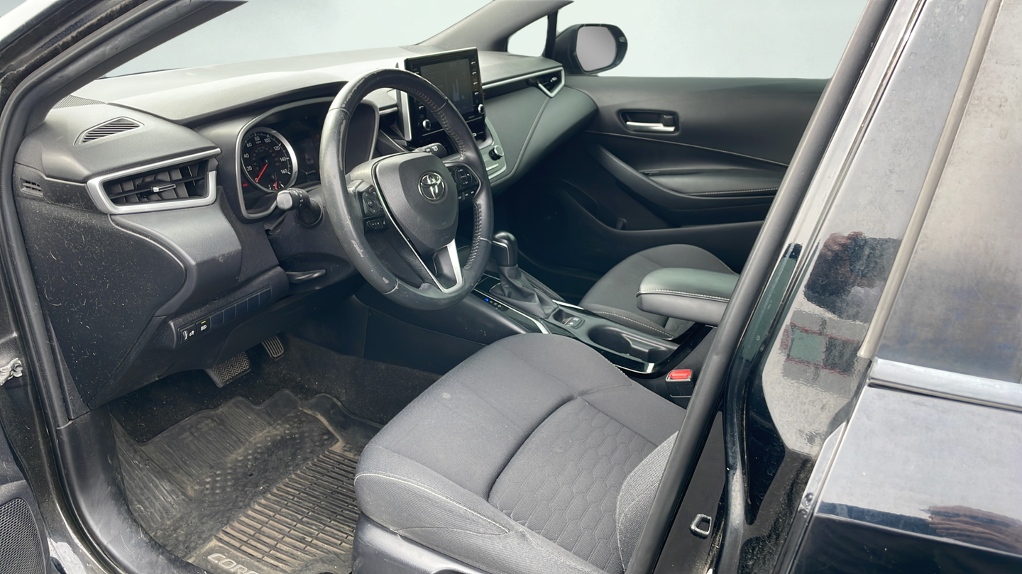 Certified Used 2020 Black Toyota SE Nightshade Edition image 9