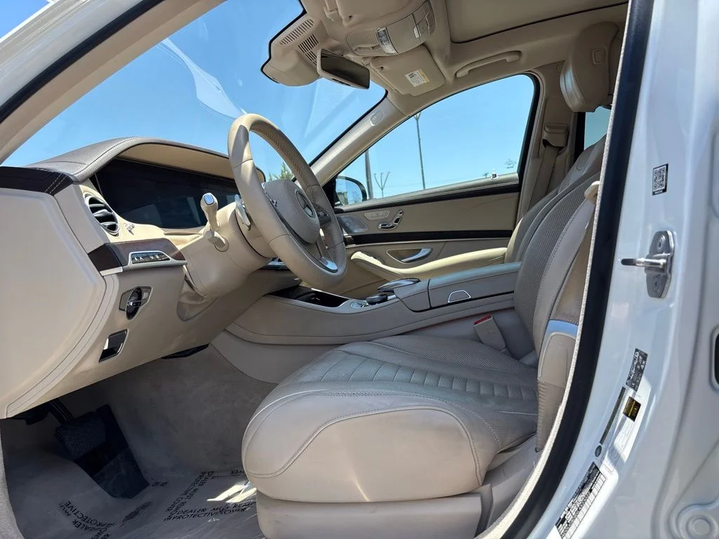 Used 2020 designo Diamond White Metallic Mercedes-Benz S 560 image 13