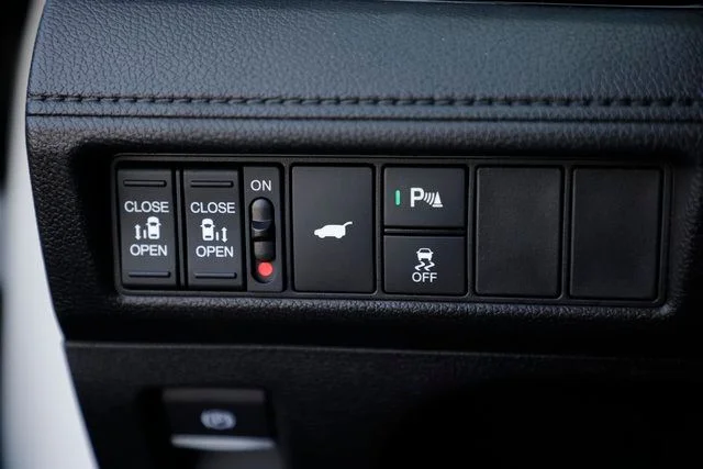 2026 Honda Odyssey Touring - Photo 25