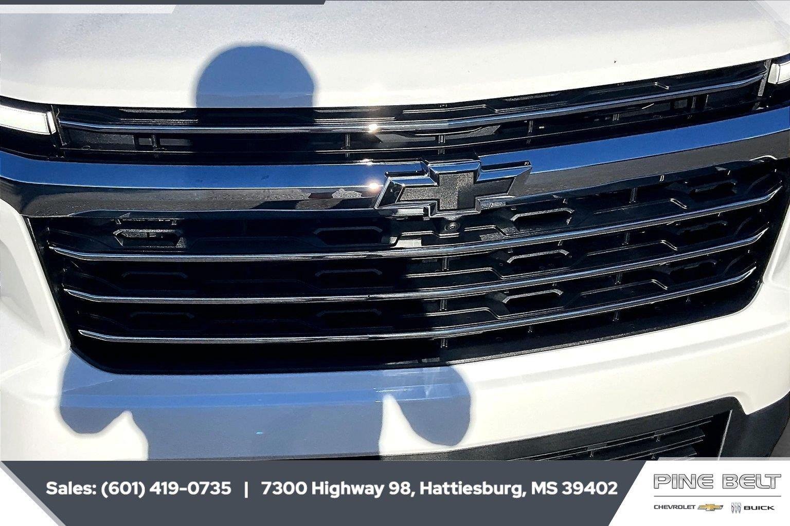 2027 Chevrolet Traverse LT - Photo 22