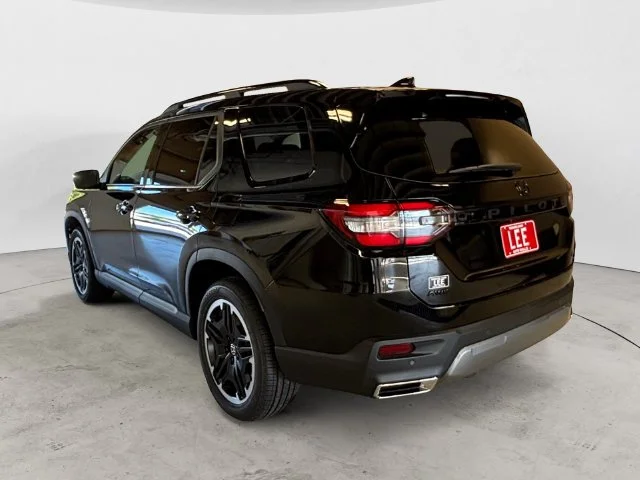New 2026 Black Honda Touring image 3