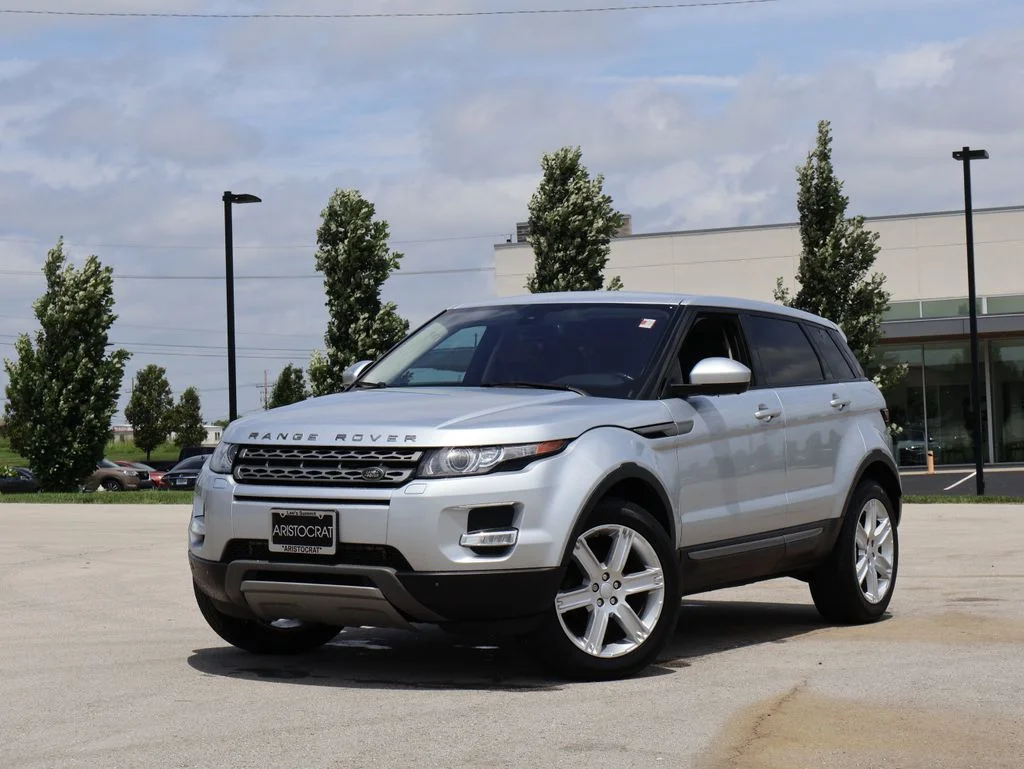 2015 Land Rover Range Rover Evoque Pure Premium 5 Door's photo