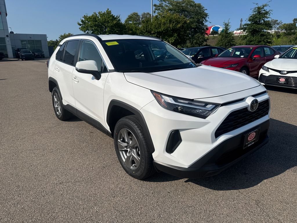 Certified Used 2025 White Toyota XLE image 19