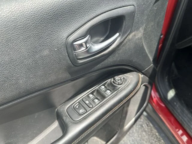 Used 2019 Red Jeep Latitude image 23