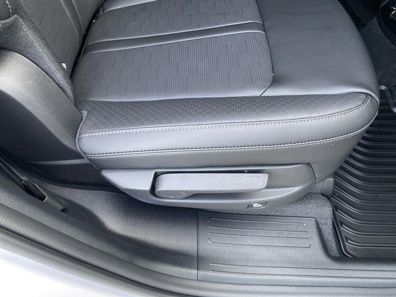 2026 Kia Sorento S - Photo 27