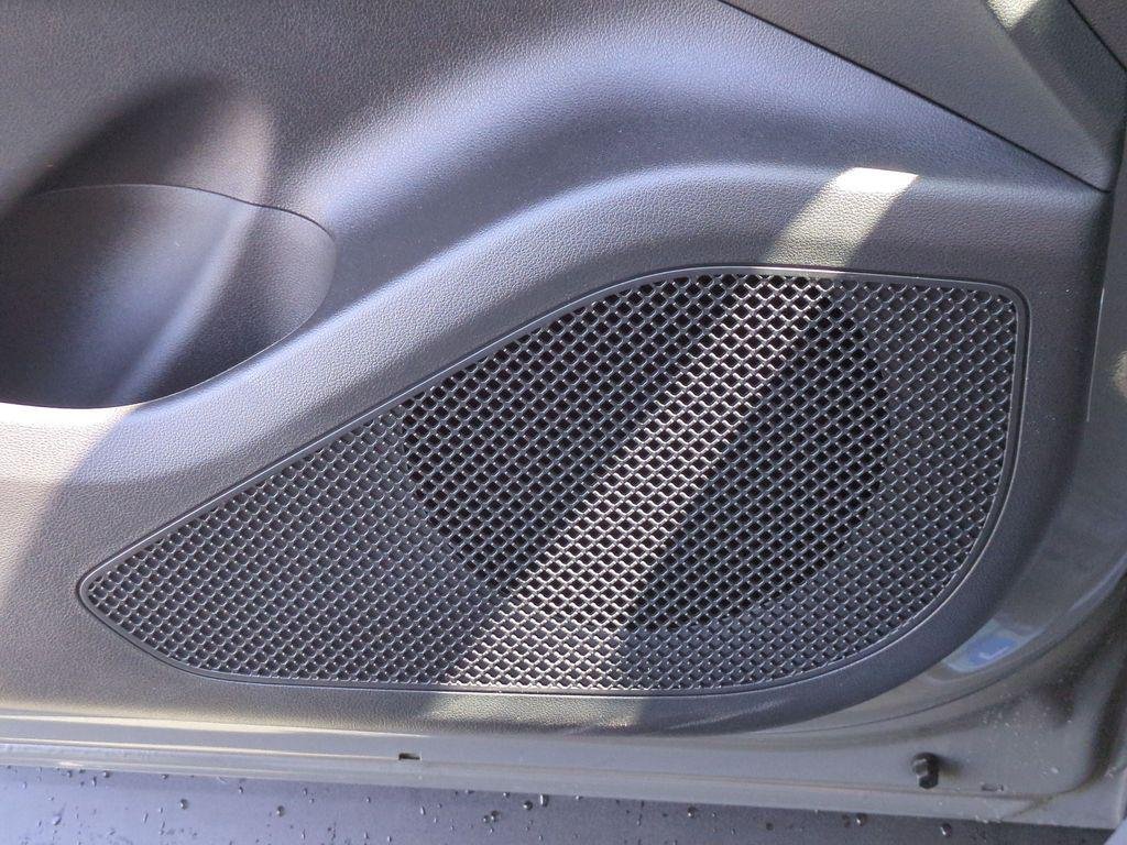New 2026 Gray Hyundai SEL Premium FWD image 27