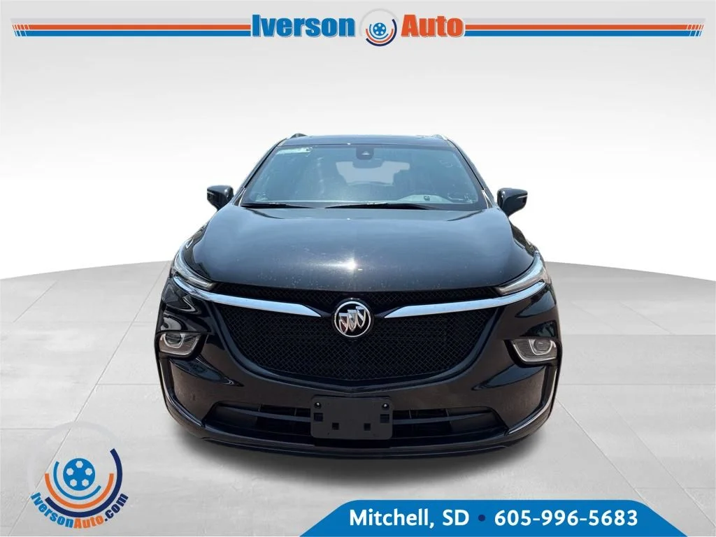 Used 2023 Black Buick Essence image 4