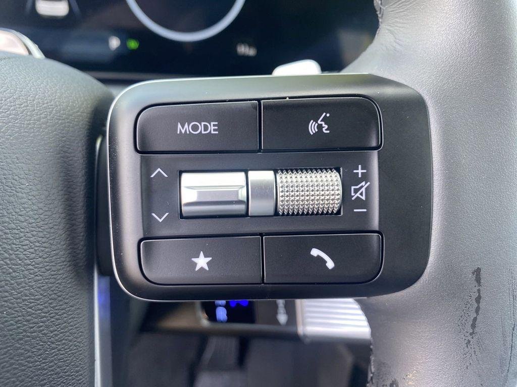 New 2024 Silver Hyundai Calligraphy FWD image 26