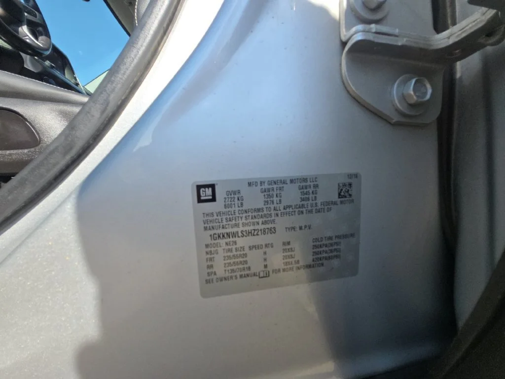 Used 2017 QUICKSILVER METALLIC GMC SLT image 25