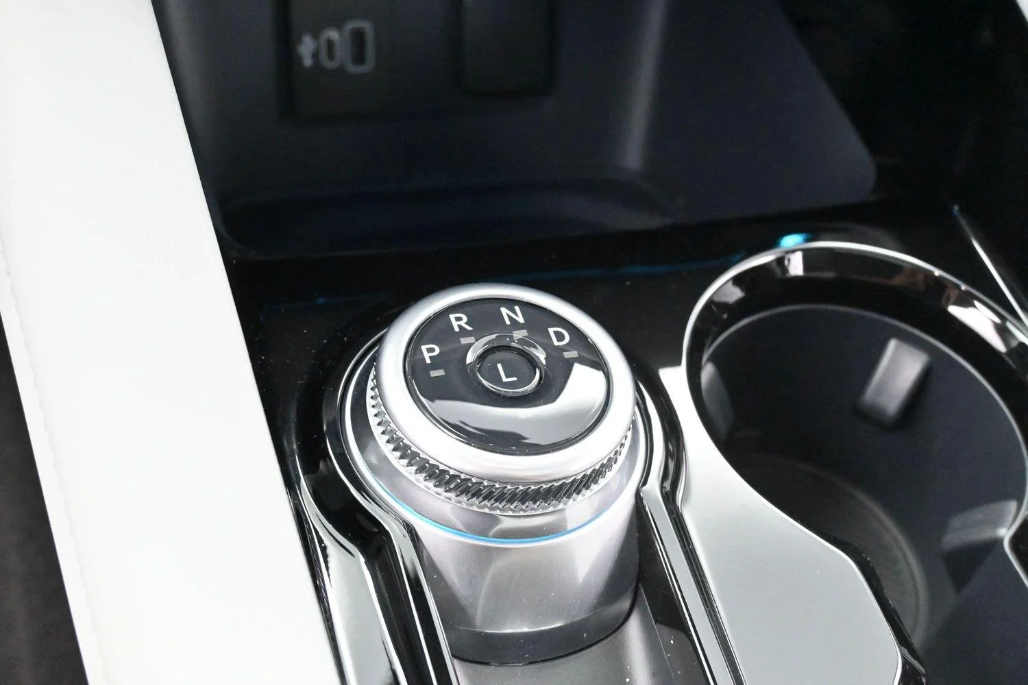 Used 2026 White Ford Platinum image 26