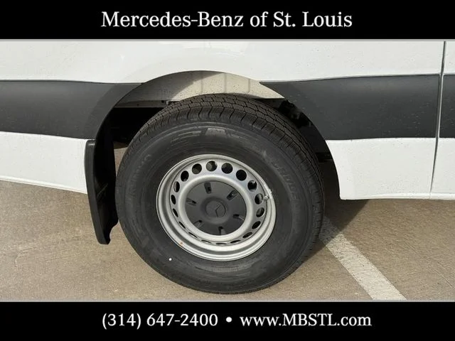 New 2026 Arctic White Mercedes-Benz  image 3