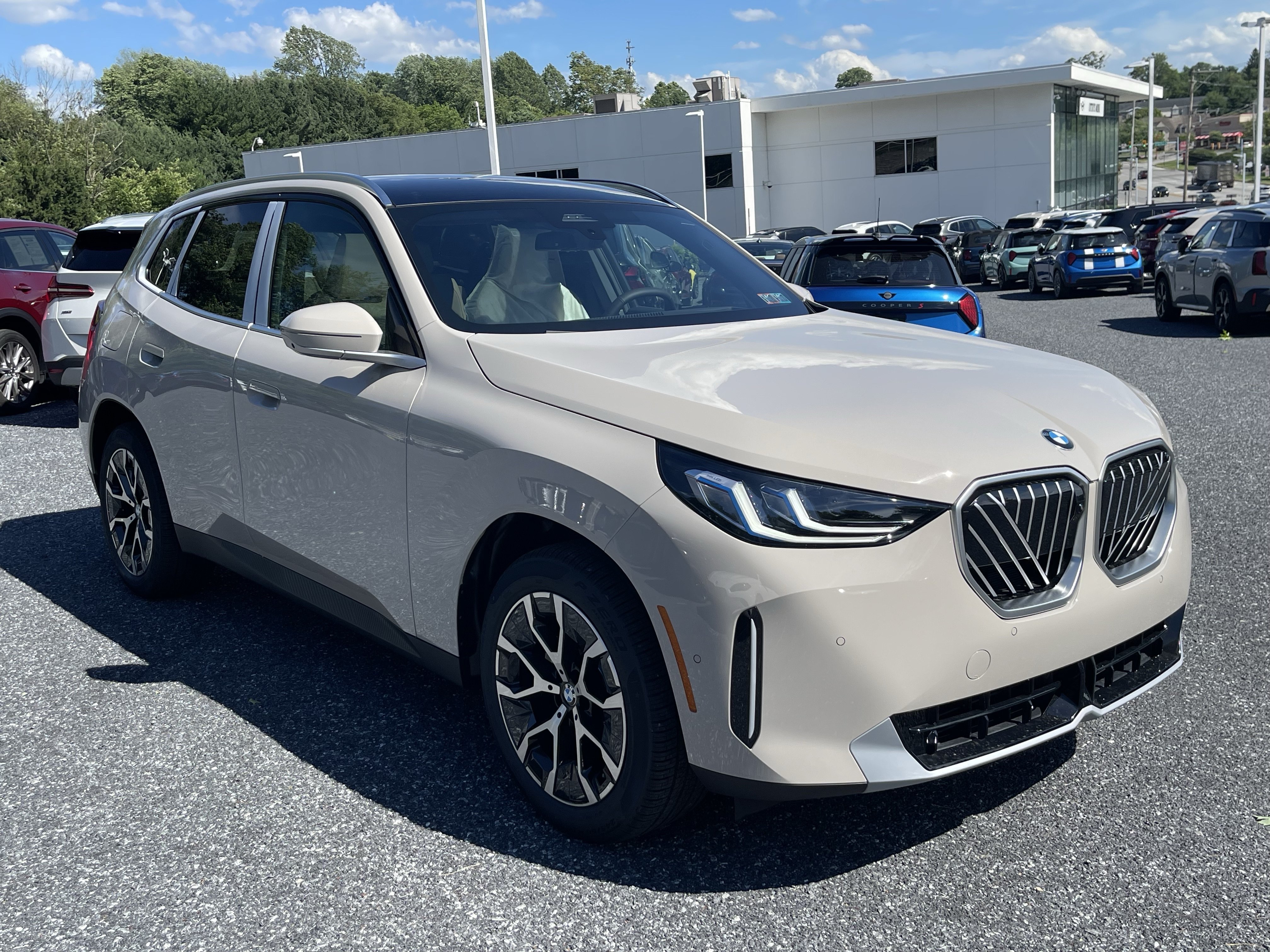 New 2026 Dune Grey Metallic BMW 30 xDrive image 3