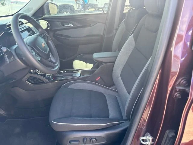 Used 2023 Red Chevrolet LT image 9
