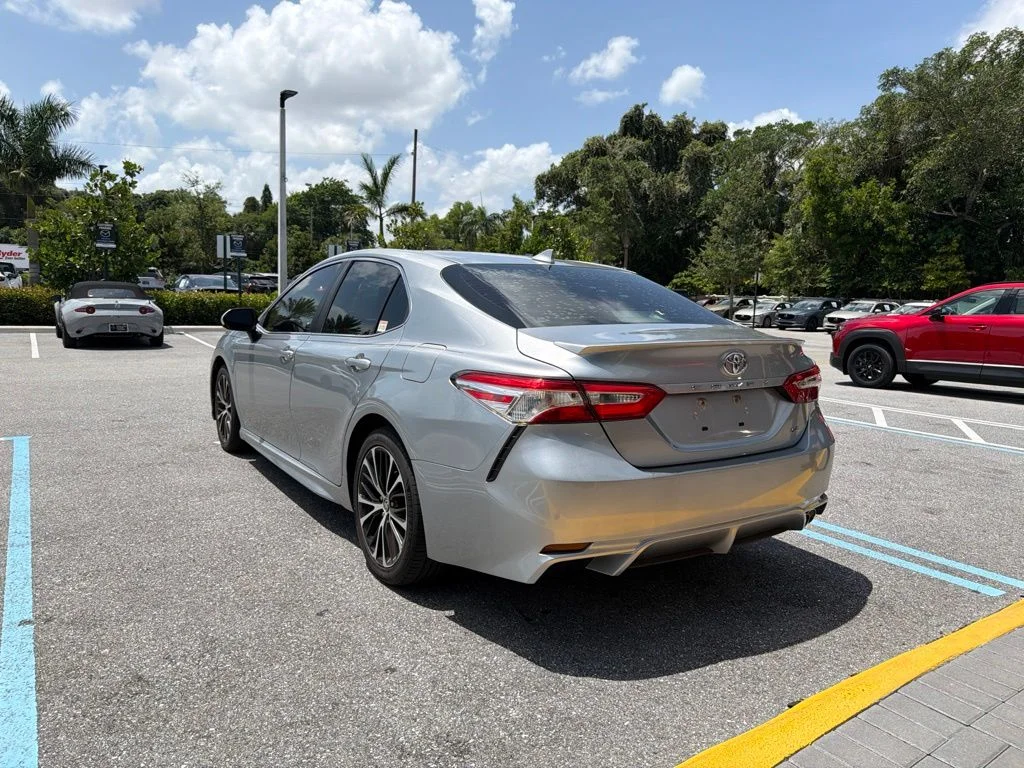 Used 2020 Celestial Silver Metallic Toyota SE image 9