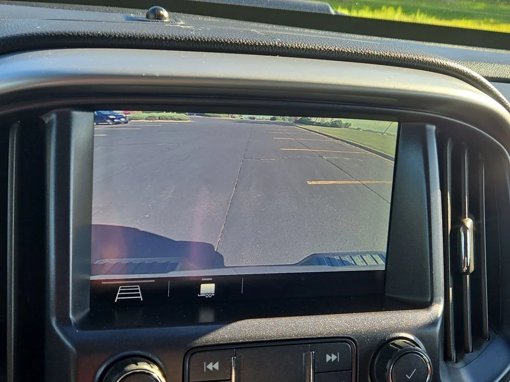 Used 2019 Black Chevrolet ZR2 image 33