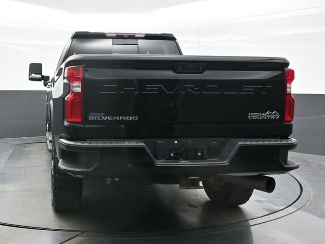 Used 2023 Black Chevrolet High Country image 2