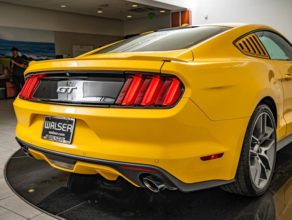 Used 2015 Yellow Ford GT Premium image 17