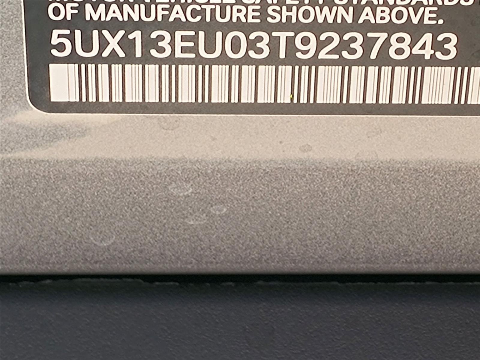 Used 2026 Skyscraper Grey Metallic BMW sDrive40i image 16