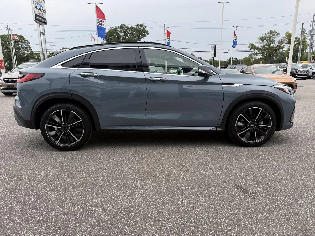 Used 2022 Grey INFINITI Sensory image 6