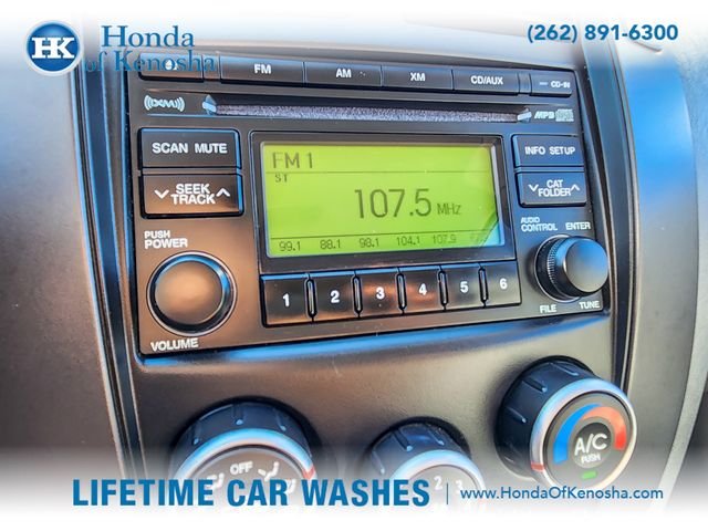 Used 2009 Dark Titanium Hyundai GLS image 14