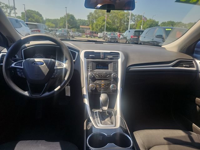 Used 2014 Gray Ford SE image 13