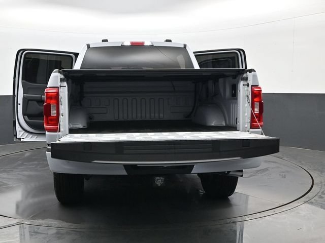 Used 2021 White Ford XLT image 32