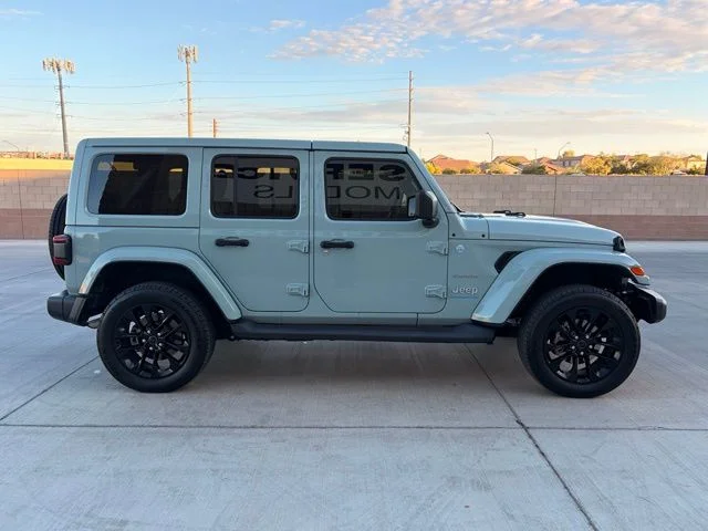 Used 2024 Earl Clearcoat Jeep Sahara 4xe image 6
