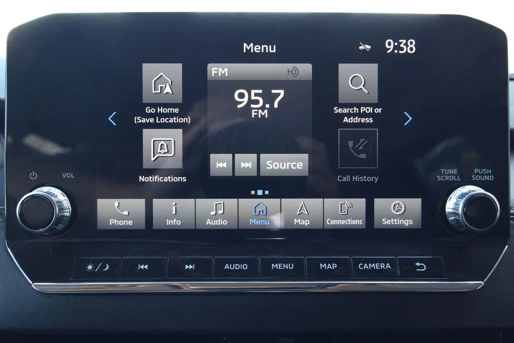 Used 2024  Mitsubishi SE image 31