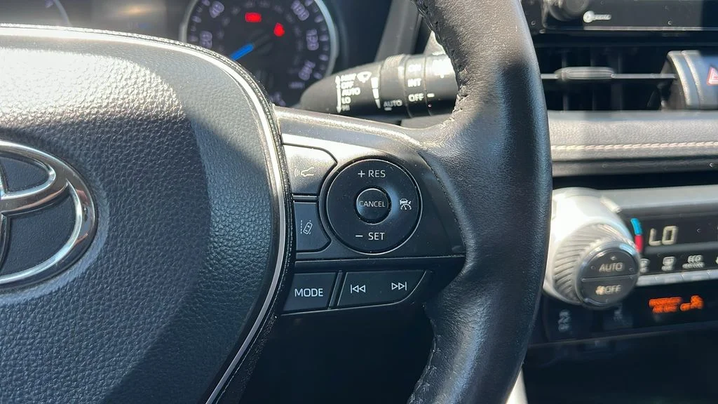 Used 2021 Super White Toyota XLE image 18