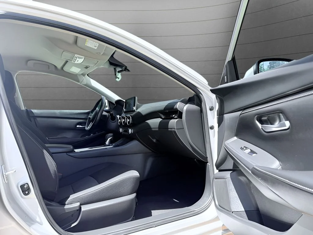 Certified Used 2022 Silver Nissan SV image 33